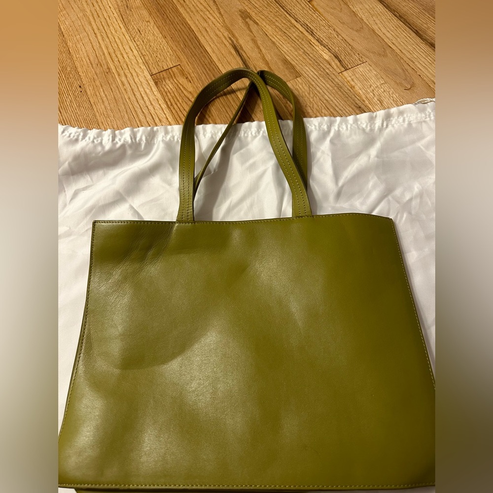 BAGGU green leather tote bag